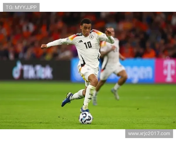 穆西亚拉：欧冠淘汰赛稳定输出的新生代关键球员解析