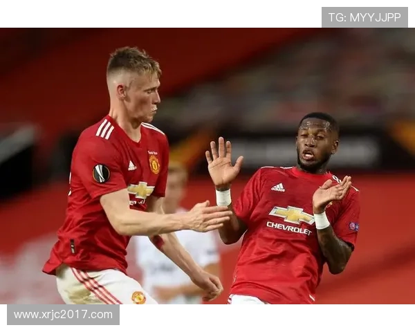 曼联复兴进程放缓，问题逐步显现影响赛季走势